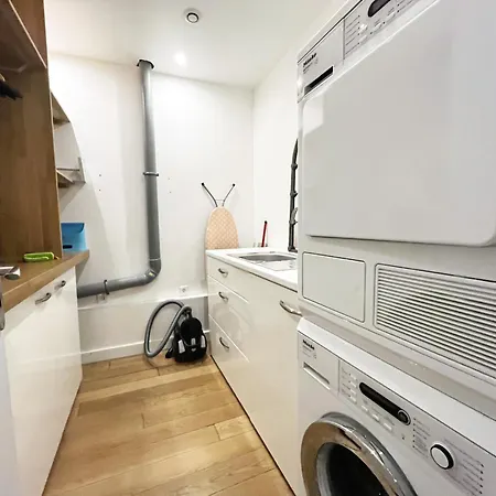166 - Urban Luxury In Center Of Appartement Paris