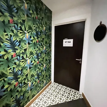 166 - Urban Luxury In Center Of Paris