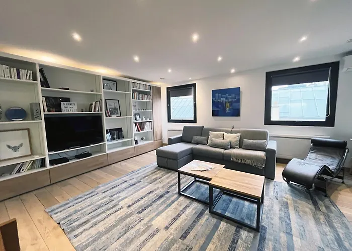 Apartment 166 - Urban Luxury In Center Of Paris